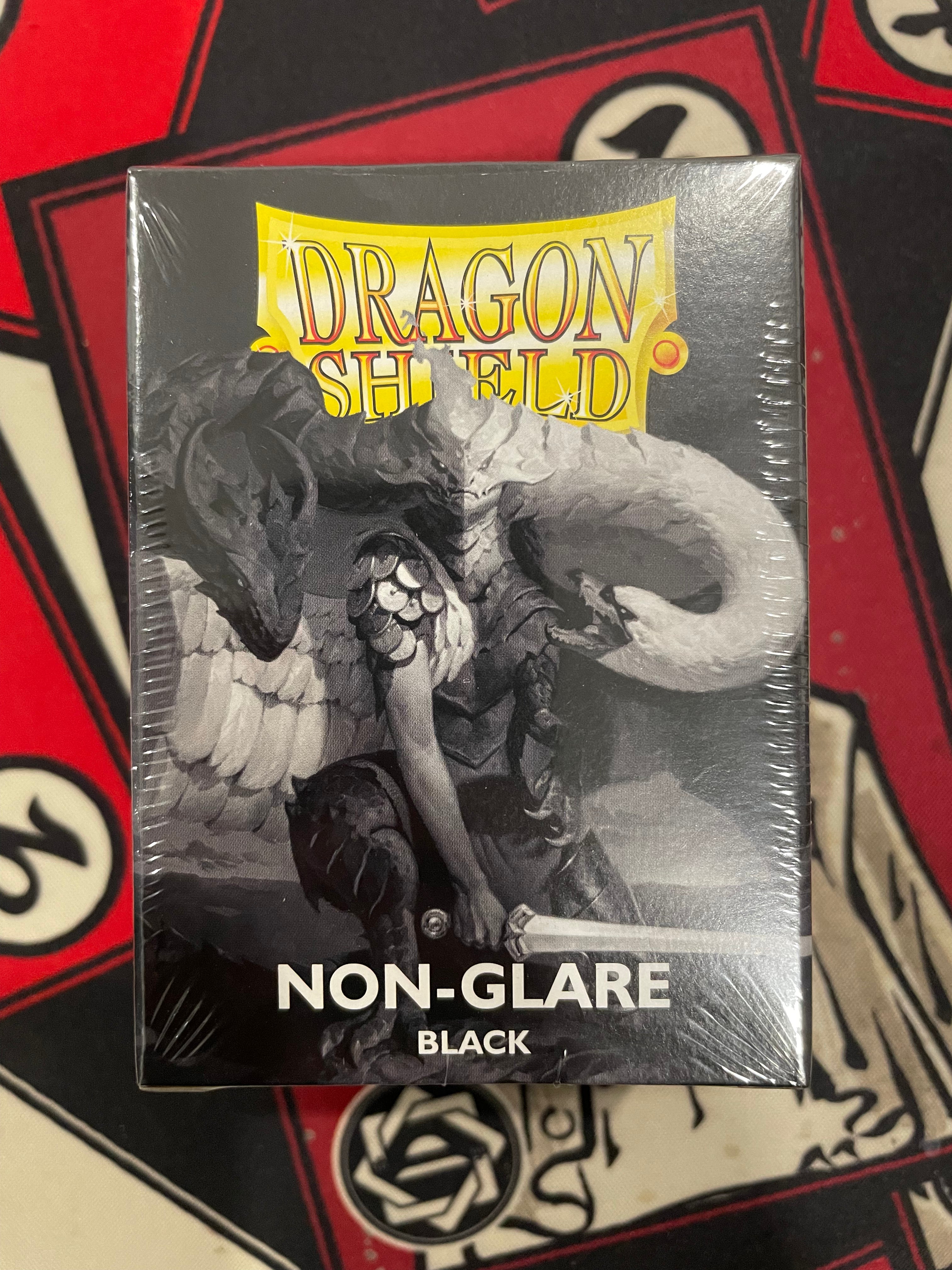 Dragon Shield Non-Glare Sleeves - Black (100 Sleeves)
